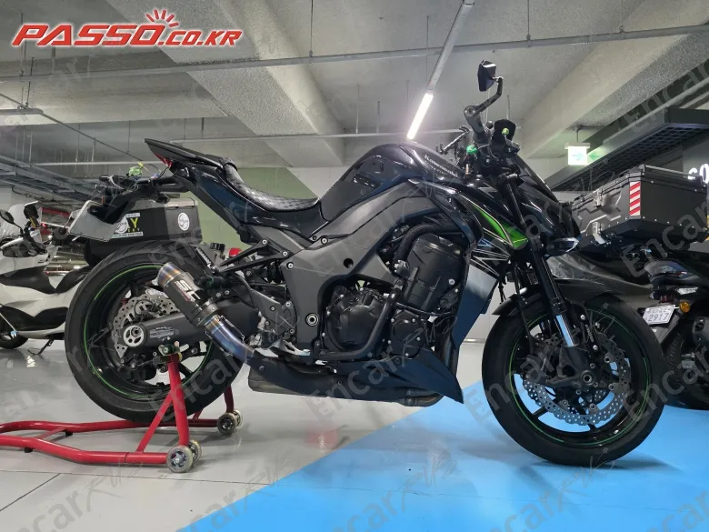 Kawasaki Z 1000 - фото 0