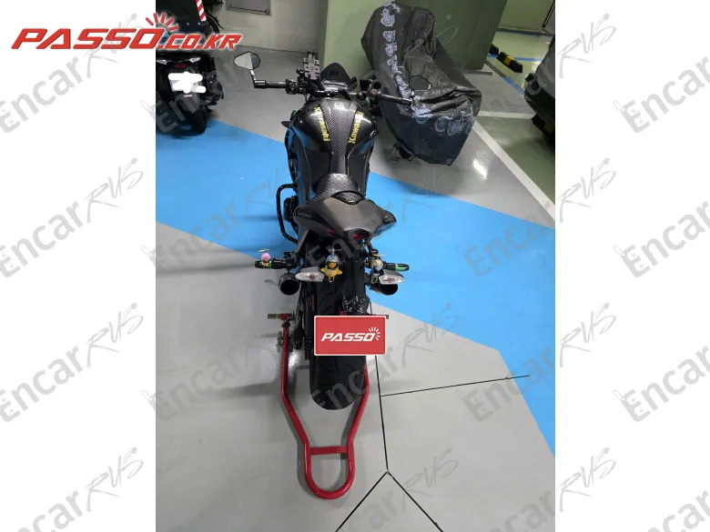 Kawasaki Z 1000 - фото 2