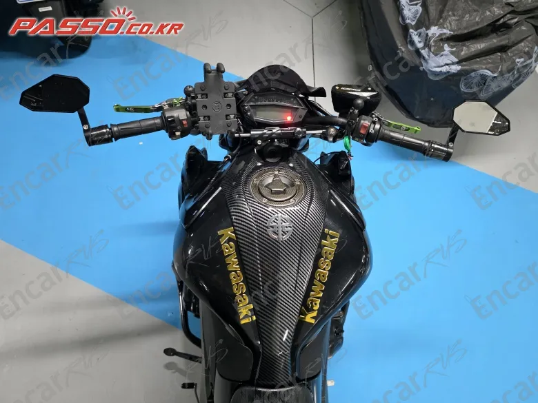 Kawasaki Z 1000 - фото 3