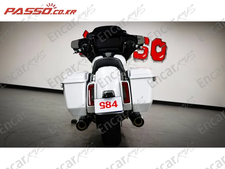 Harley-Davidson Flhx - фото 2