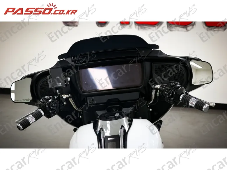 Harley-Davidson Flhx - фото 3