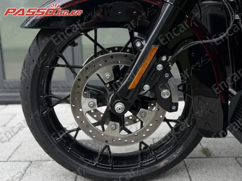 Harley-Davidson Flhxs Street Glide Special - фото 5