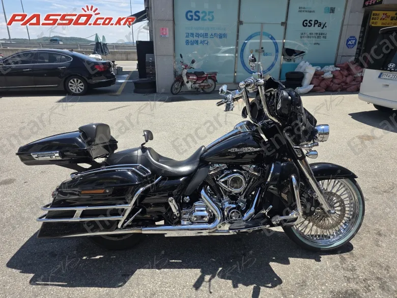Harley-Davidson Flhx - фото 0