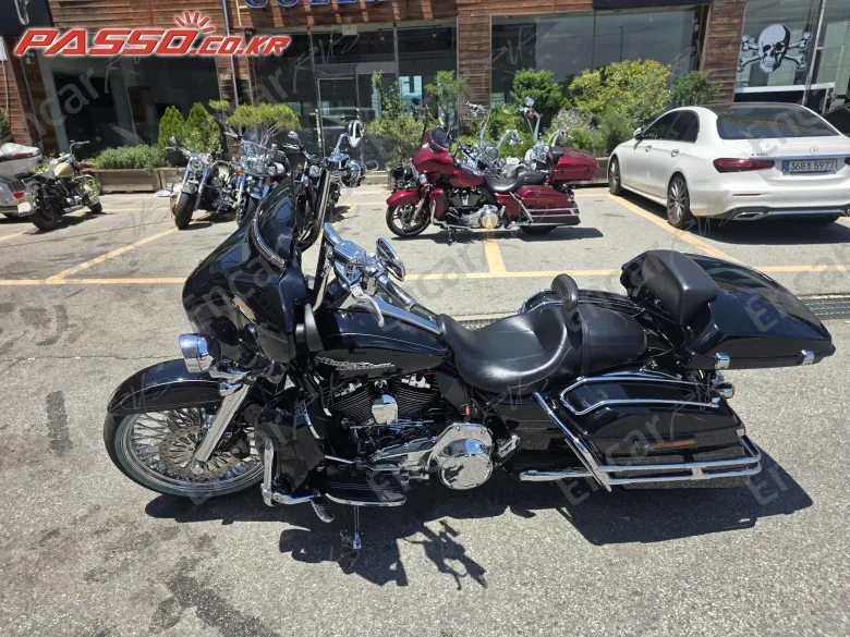 Harley-Davidson Flhx - фото 1
