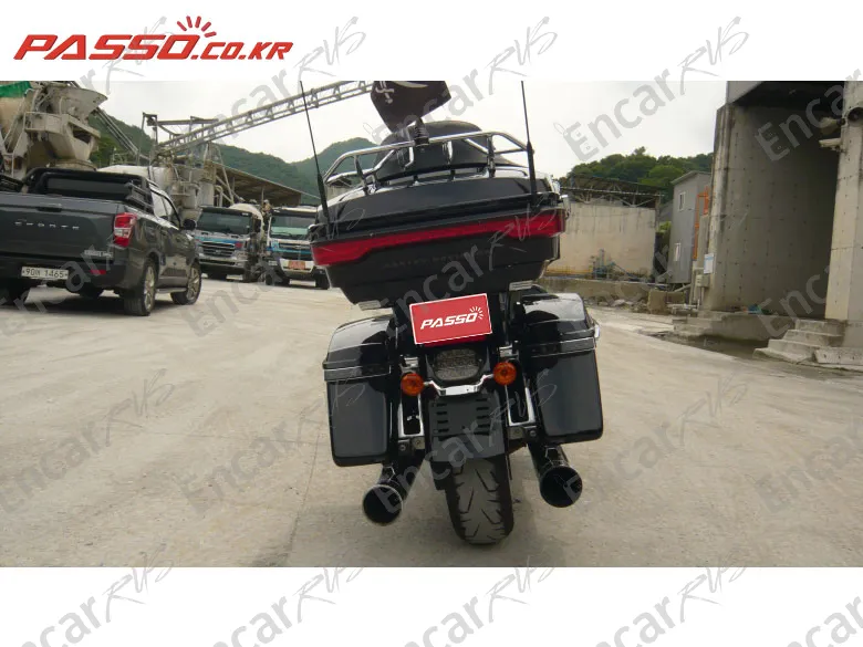 Harley-Davidson Flhtk Electra Glide Ultra Limited - фото 2