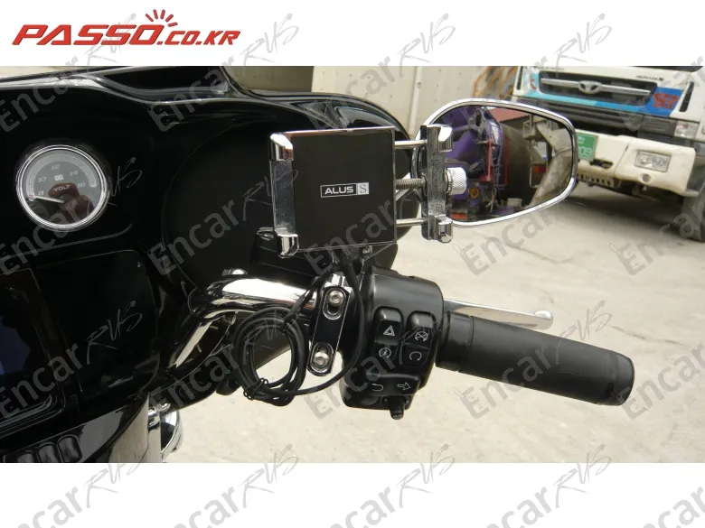 Harley-Davidson Flhtk Electra Glide Ultra Limited - фото 3