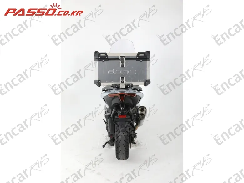 Yamaha T Max 560 - фото 2