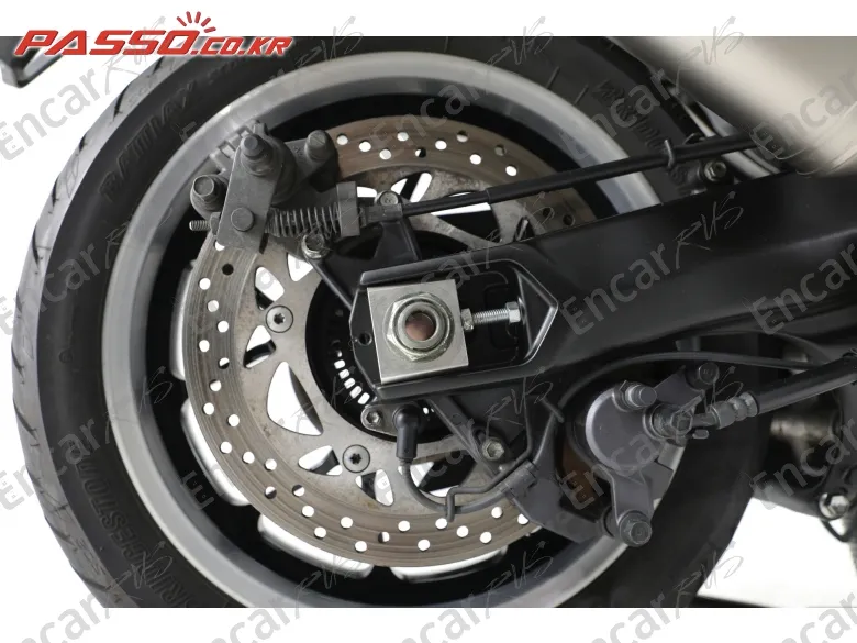 Yamaha T Max 560 - фото 4