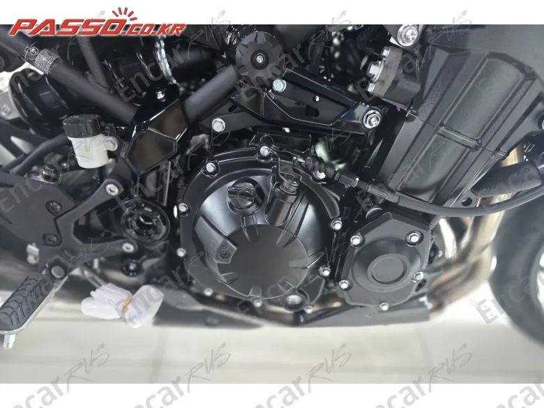 Kawasaki Z 900 Abs - фото 4