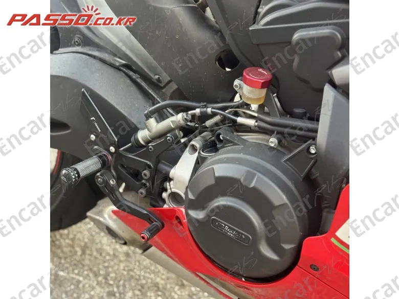 Ducati 899 Panigale - фото 4