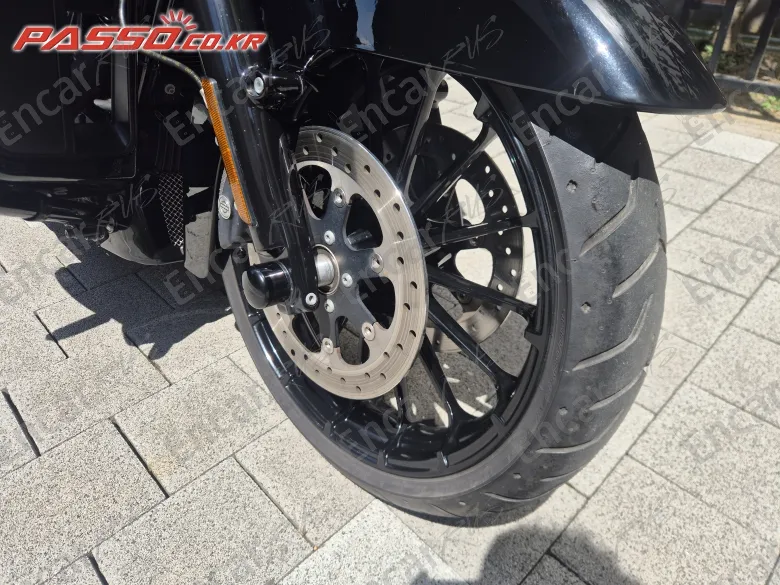 Harley-Davidson Flhxs Street Glide Special - фото 5