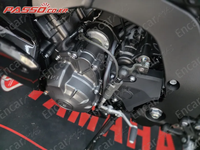 Yamaha Yzf R9 - фото 4