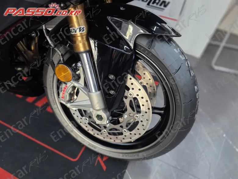 Yamaha Yzf R9 - фото 5
