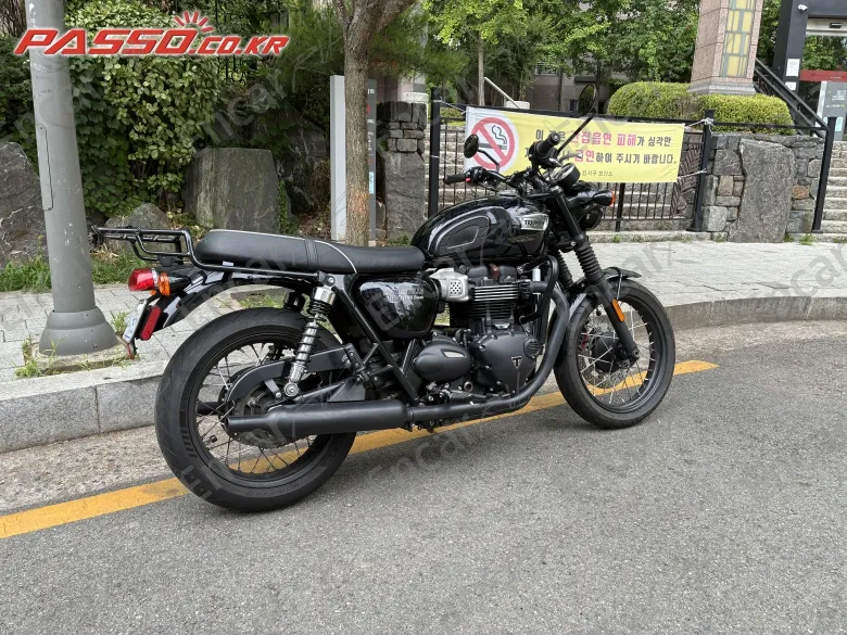 Triumph Bonneville T100 - фото 2