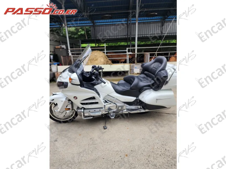 Honda Goldwing 1800 - фото 1