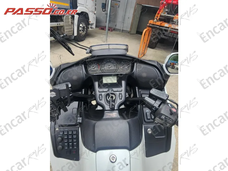 Honda Goldwing 1800 - фото 3