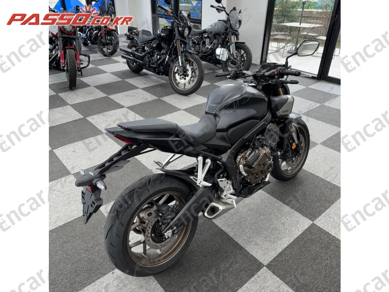 Honda Cb 650 R E-Clutch - фото 2
