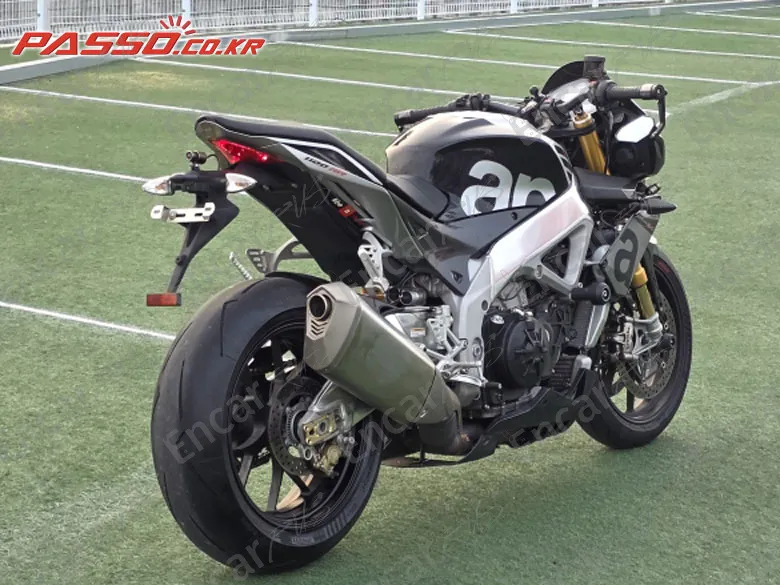 Aprilia Tuono 1000 R - фото 6