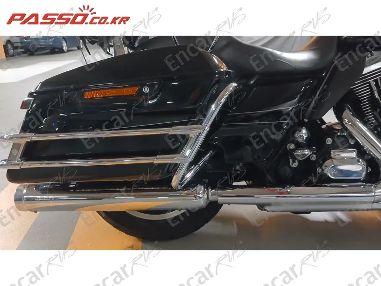 Harley-Davidson Flhx - фото 6