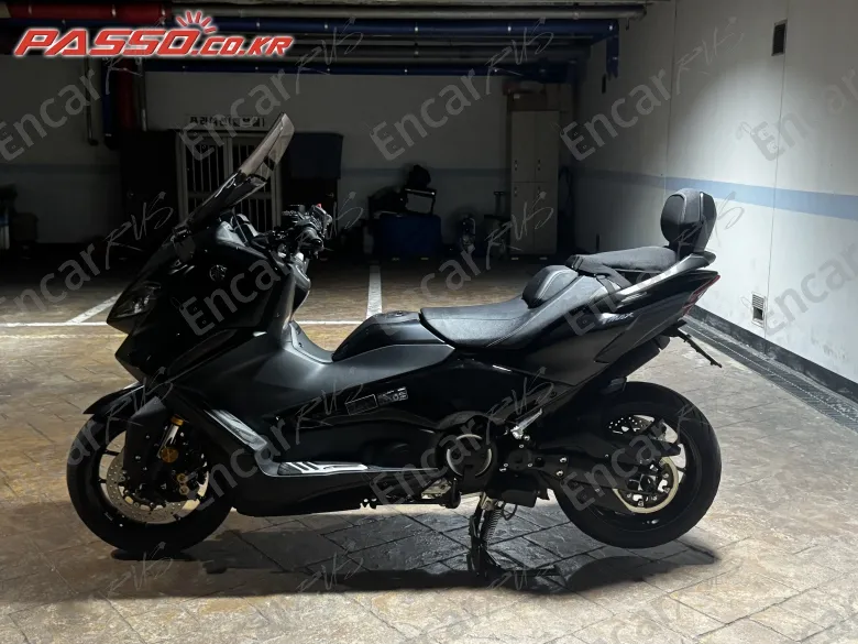 Yamaha T Max 560 - фото 1