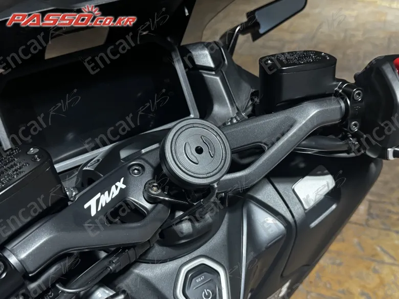 Yamaha T Max 560 - фото 3