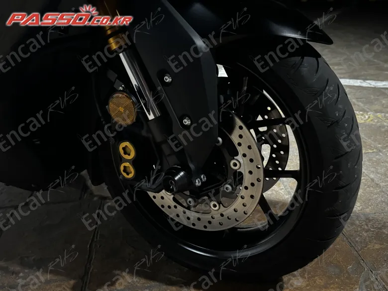 Yamaha T Max 560 - фото 5