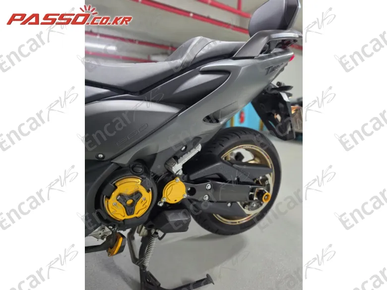 Yamaha T Max 560 - фото 4