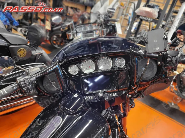 Harley-Davidson Flhxs Street Glide Special - фото 3