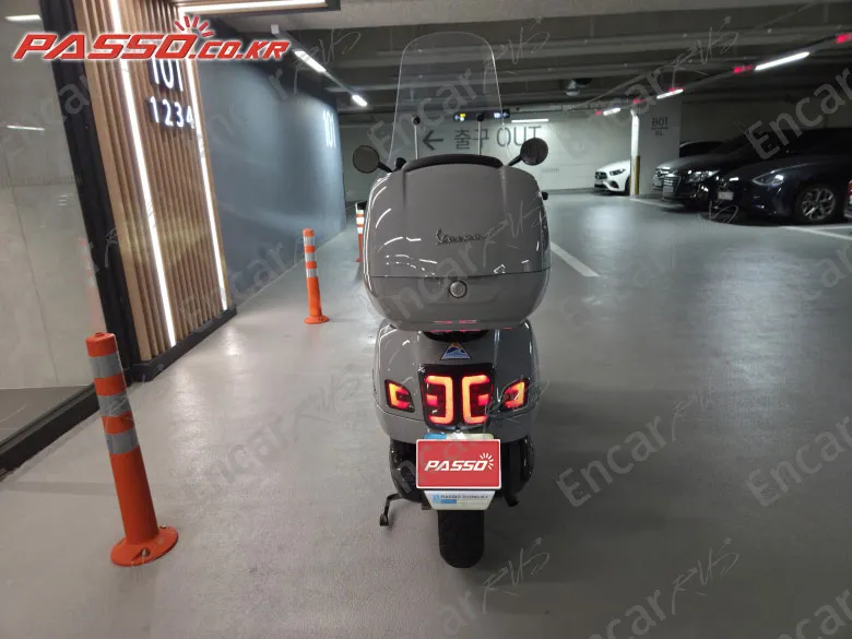Vespa Gts 300 Super Tech - фото 2