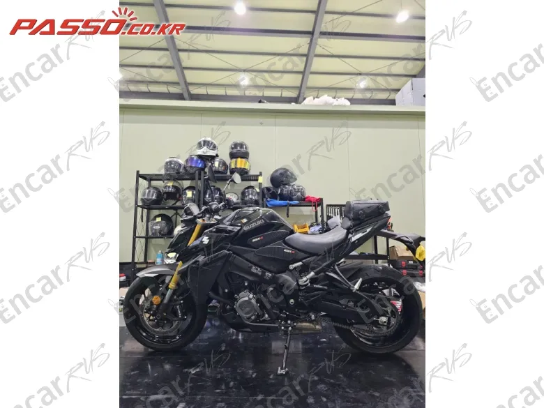 Suzuki Gsx S 1000 - фото 1