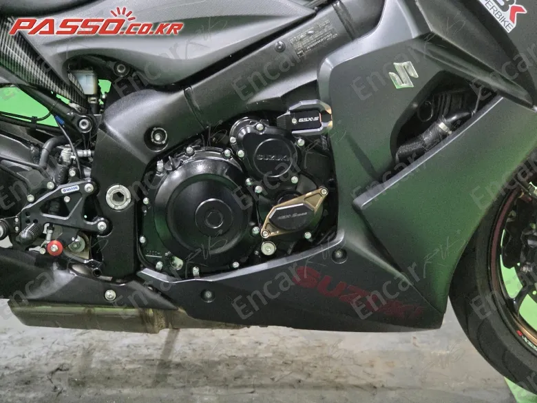 Suzuki Gsx S 1000 F - фото 4