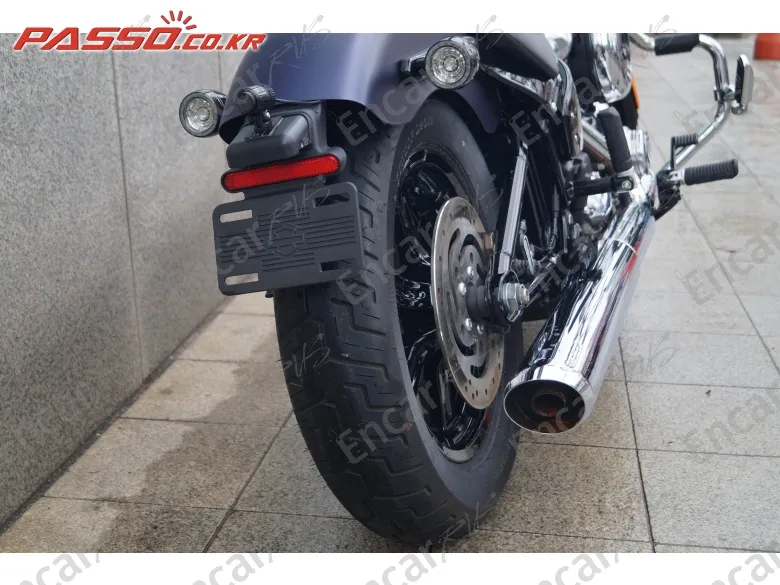 Harley-Davidson Street Bob 117 - фото 2