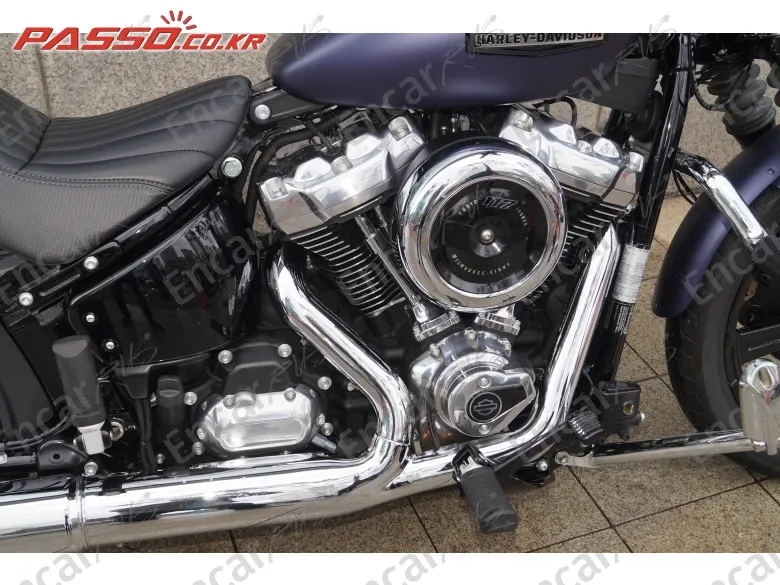 Harley-Davidson Street Bob 117 - фото 4