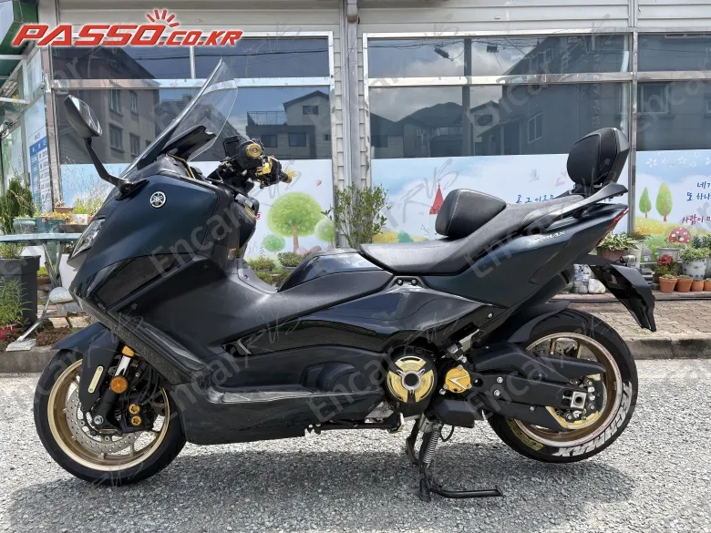 Yamaha T Max 560 - фото 1