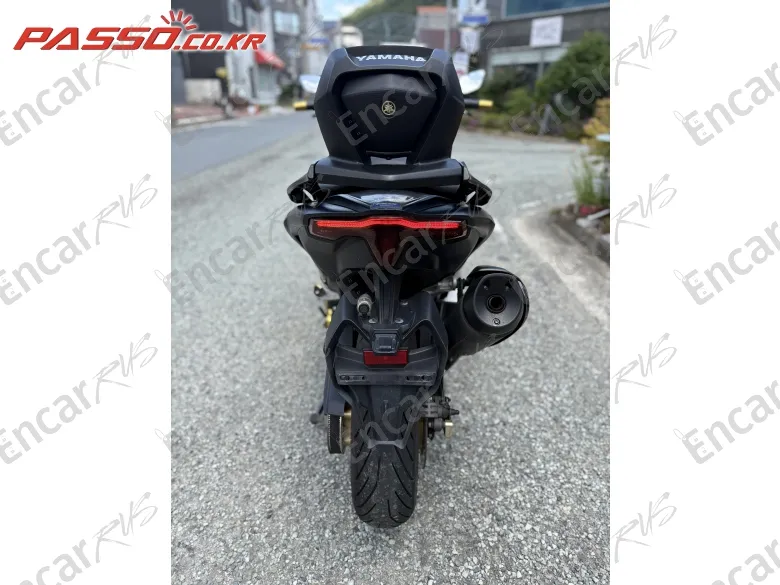 Yamaha T Max 560 - фото 2