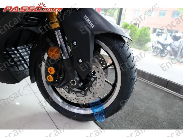 Yamaha T Max 560 - фото 4