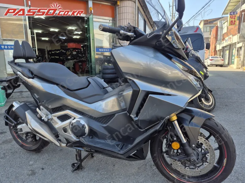 Honda Forza 750 - фото 0