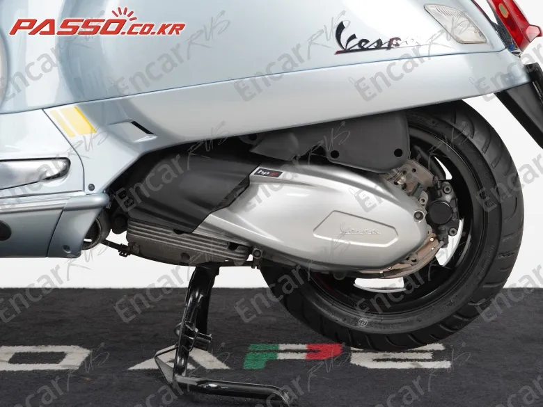 Vespa Gts 300 Super Tech - фото 4