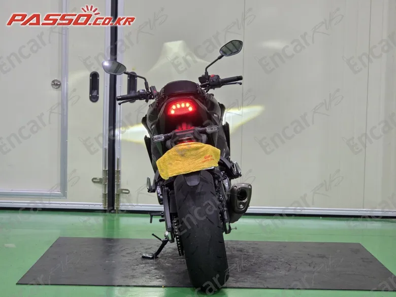 Suzuki Gsx S 1000 - фото 2