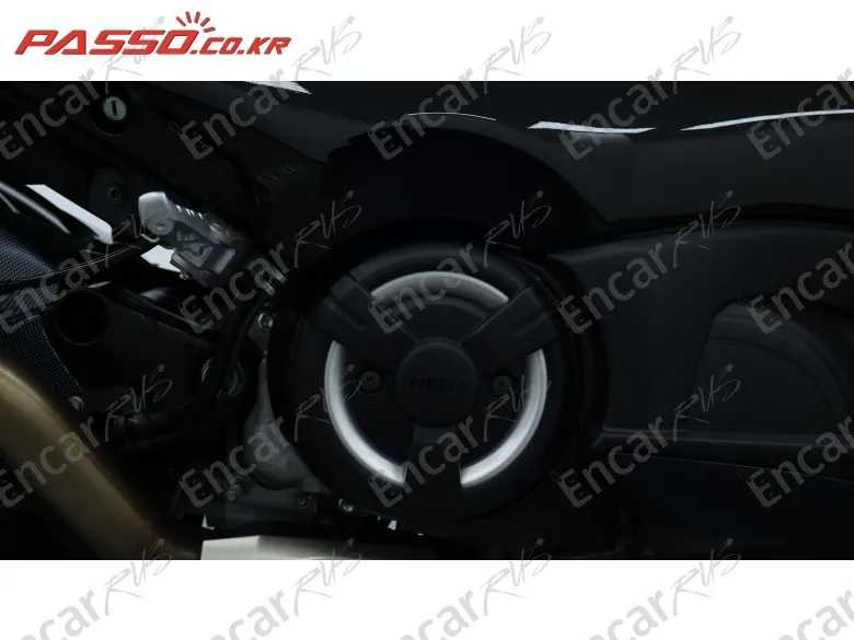 Yamaha T Max 560 - фото 4