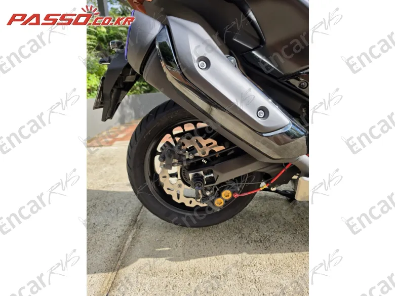 Yamaha T Max 560 - фото 6