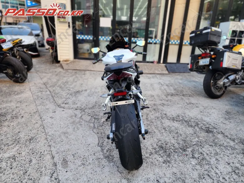 Aprilia Rs 660 - фото 2