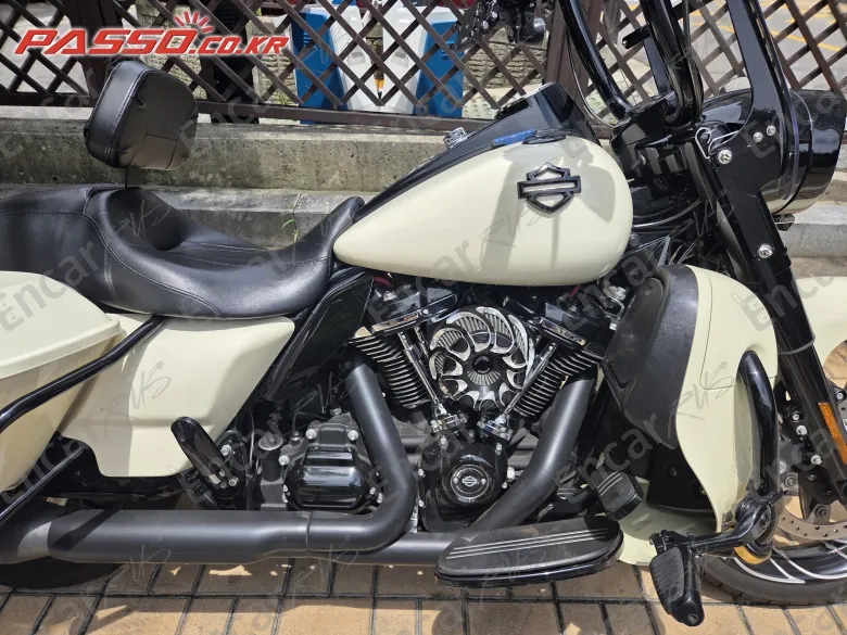 Harley-Davidson Road King Special - фото 4