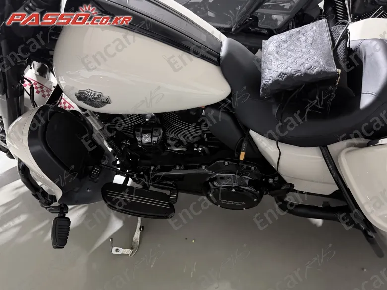 Harley-Davidson Flhxs Street Glide Special - фото 1