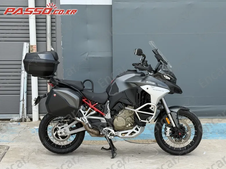 Ducati Multistrada V4 S - фото 0