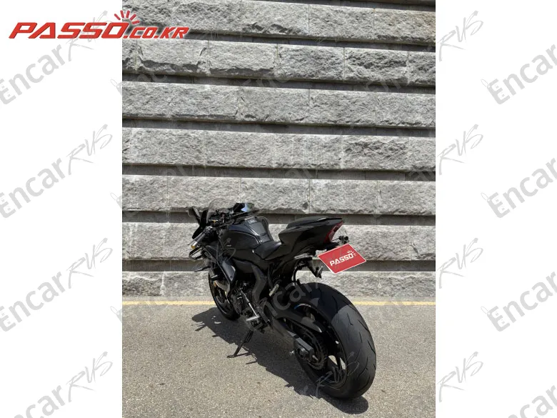 Yamaha Yzf R7 - фото 2