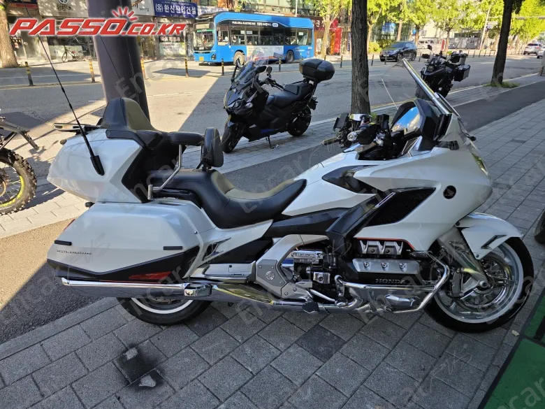 Honda Goldwing Tour Mt - фото 0