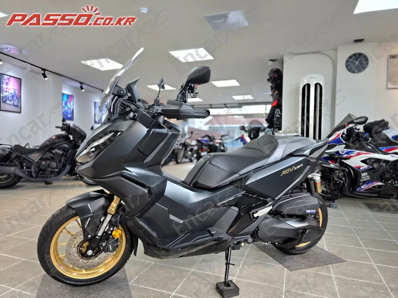 Honda Adv 350 - фото 4