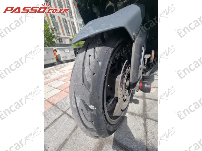 Yamaha T Max 560 - фото 5