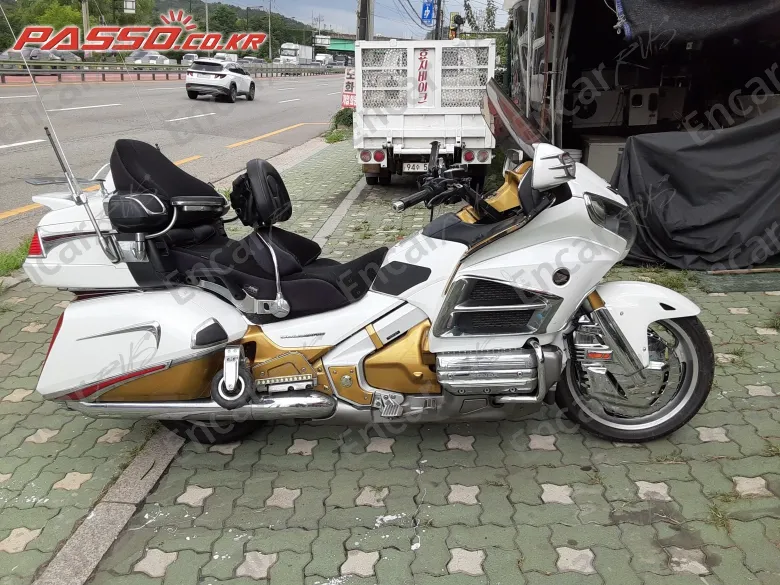 Honda Goldwing 1800 - фото 0